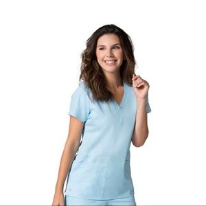 Maevn Coolmax Scrub Set